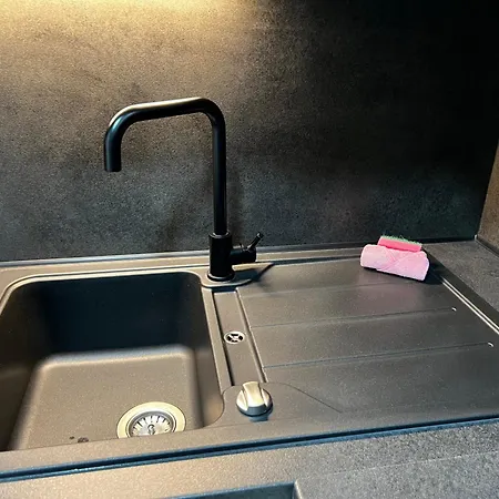 Schoene In Fuer 5 Personen Apartamento Telfs